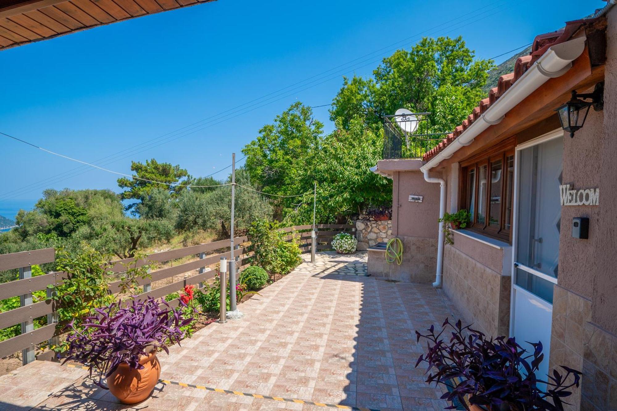 Villa Key To Sunset Angon Esterno foto
